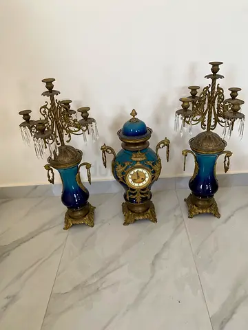 طقم على طراز لويس السادس عشر صناعة قديمة
