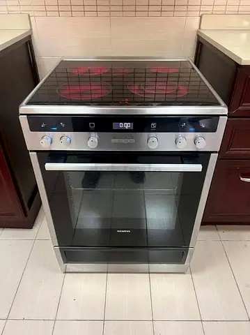 Siemens freestanding electric ceramic hob oven - good condition