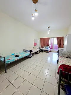 BED SPACE AVAILABLE FOR EXECUTIVE INDIAN FEMALE NEAR THE GARDENS METRO STATION