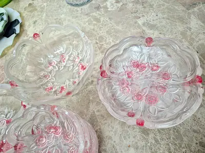 Set of floral Clear Pink Glass fruit Bowl and cake plate set.