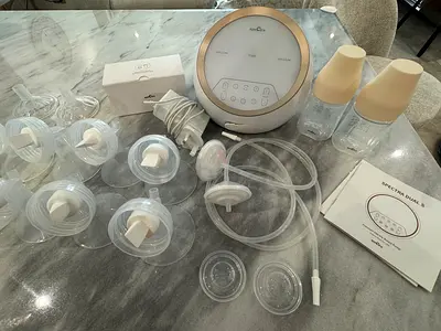 Spectra Dual S Electric Breast Pump with extra bottles and accessories - great condition
