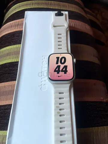Apple Watch Series 9 45MM with box and little scratch