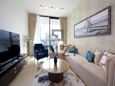 Low Floor | Close to Mall | City View
