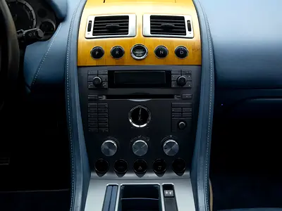 2008 Aston Martin DB9 — фото 14