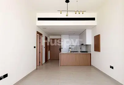 Smart Home | Fitted Kitchen | Pool View