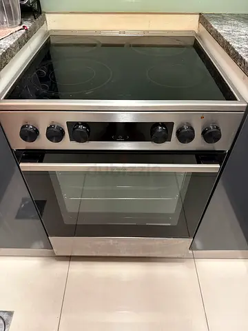 Gorenje 60cm Electric Cooker with Ceramic Hob (GECS6C70XC), lightly used