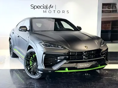 Lamborghini Urus SE / Brand New / 2025 / European Specs / Akrapovic Exhaust Systems
