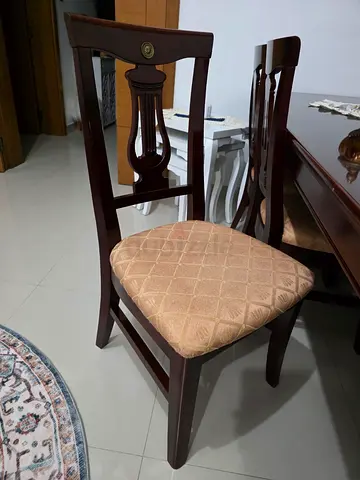 Set of 6 Classic Wooden Dining Chairs with Cushioned Seats and a table - Dark Mahogany