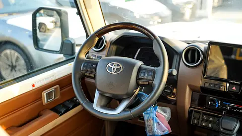 2026 Toyota LAND CRUISER 70 SERIES — миниатюра 14