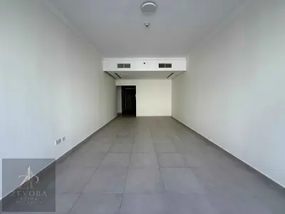 شقة حديثة من غرفتي نوم | شارع الجناين A | إطلالة على وسط المدينة | تصميم مفروش بمخطط مفتوح