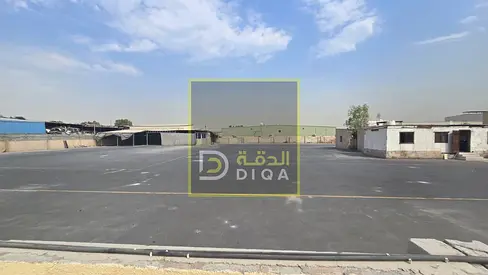 أرض مسورة للإيجار بموقع مميز بالصناعية 13، الشارقة