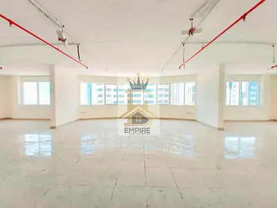 FULLY COMMERCIAL BUILDING | FREE PARKING | PREMIUM LOCATED