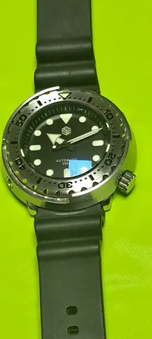 San Martin Pre-owned men's dive watch with rubber strap (needs service)