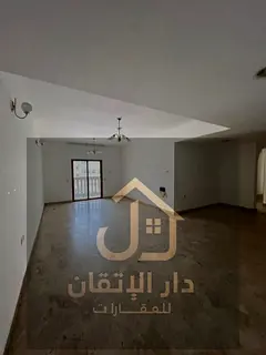 A golden opportunity for rent: a spacious 3-bedroom + hall apartment in Al Qulai'a area