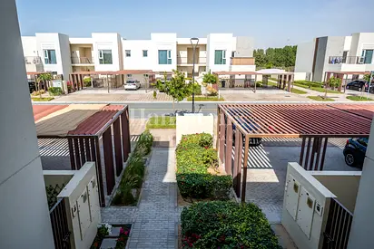 Full Park - Pool View | Vacant | Rented