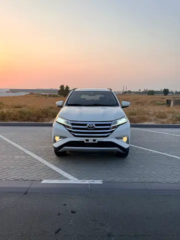 Toyota Rush EX 2023 | GCC Specs | Excellent Condition
