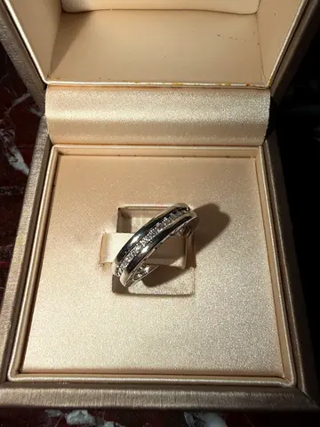 Bvlgari Zero1 Diamond Ring.