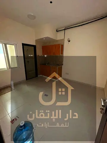 فرصة ذهبية للإيجار استديو منطقه النباعه موقع حيوي وقريب من جميع الخدمات