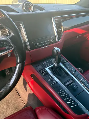 2018 Porsche MACAN 缩略图 12