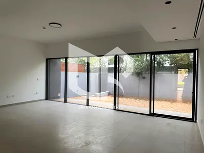 🏡 4-Bedroom Townhouse in Azalea – Ready to Move In!