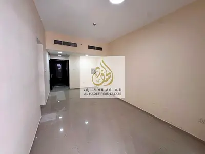 تلت غرف وصاله 3 حمام مع بلكونه مع الباركن  مساحه كبيره فى ابراج الؤلؤه