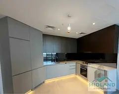 Brand new 1 BR | Multiple Cheques | Downtown Views | High End Finishing |