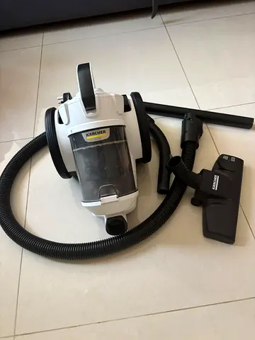 Kärcher Compact Bagless Vacuum Cleaner - Good Working Condition