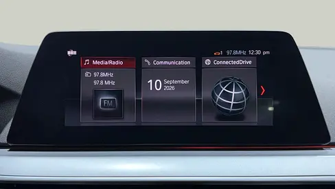 2020 BMW 5-SERIES 照片 8