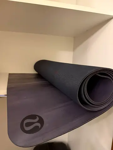 Lululemon Thick Yoga Mat, Extra Cushion for Knee Support -Excellent Condition