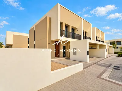 END CORNER UNIT | VACANT | SINGLE ROW | SPACIOUS