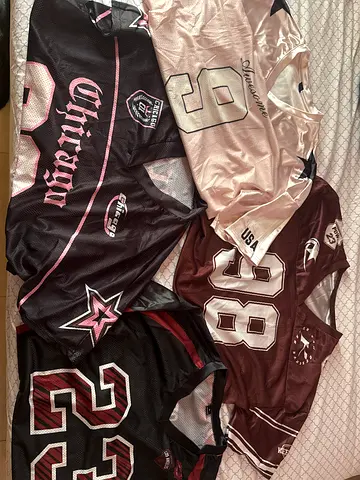Set of 4 jersey shirts (XL size)