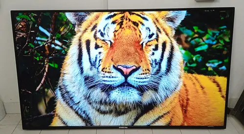 65-inch 4K Smart Android LED TV Good working condition