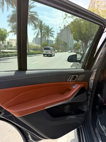 صورة 15 لـ 2022 BMW X7