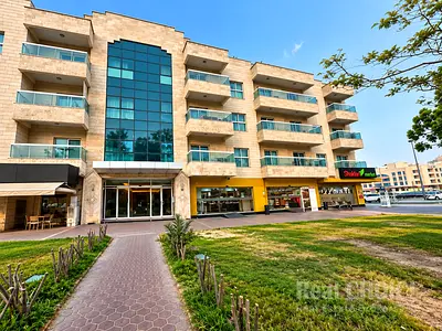 Deira-Abu Hail | Bright | Extra Room | Near Metro