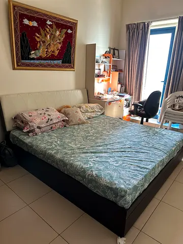 King size bed with mattress