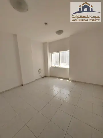 🔥 استوديو في القصباء | مطبخ منفصل | تكييف مجاني | جيم ومسبح | 30,000 درهم 🇦🇪 استوديو للإيجار السنوي – القصباء، الشارقة
