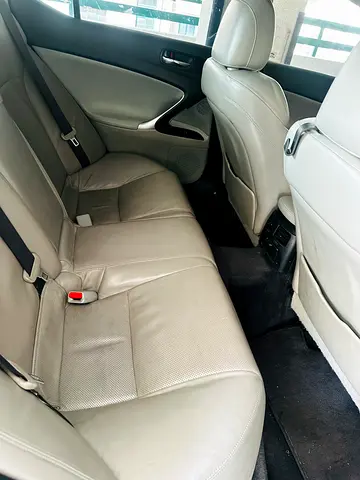 صورة 8 لـ 2006 Lexus IS-SERIES