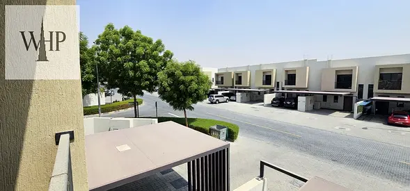 Lavish 3BR Townhouse Huge Hall Big Garden Maid Room