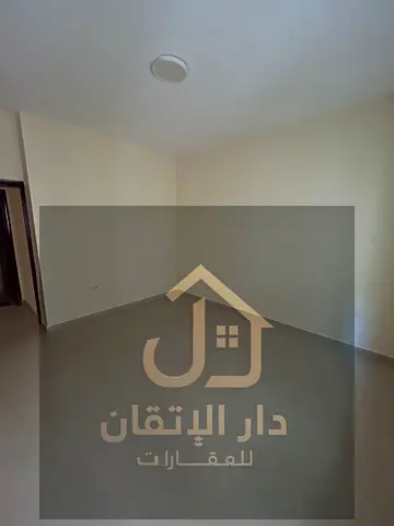 *شقة غرفة وصالة للإيجار السنوي في البوطينة - 28,000 درهم*