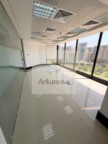 Vacant Fully Fitted Office | Pantry&Toilets| High Floor | Partial Sea View | Greenery View | 240 SQM NV