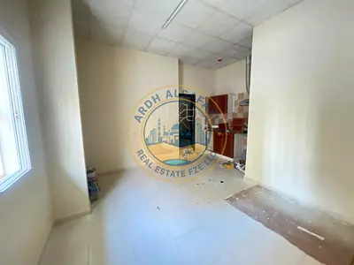 No Deposit Ready to move big size studio fully family building