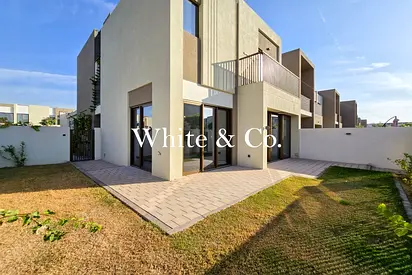4 Bedroom | Fully Landscaped Garden | VOT