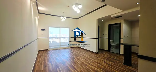 Executive Bachelor & Family Sharing 1 Bhk Apartment available On Prime Location
