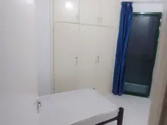 غرفة للايجار بكورنيش الخالدية Room for rent on Al Khalidiya Corniche.