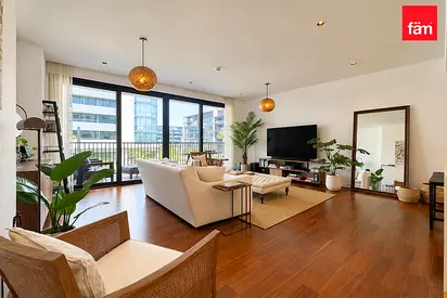 Fully Furnished | Vacant | Upgraded | Bright