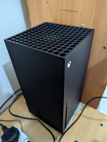 XBOX SERIES X WITH 1 CONTROLLER