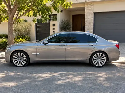 صورة 7 لـ 2009 BMW 7-SERIES