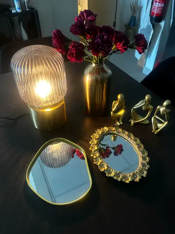 Gold Home Décor Set – Lamp, Vase, Mirrors & 3 Figurines