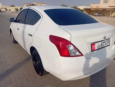 2013 Nissan SUNNY thumbnail 14