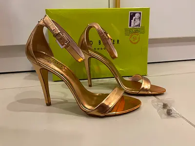 Ted Baker Rose gold metallic high heel sandals - Size 38 EU